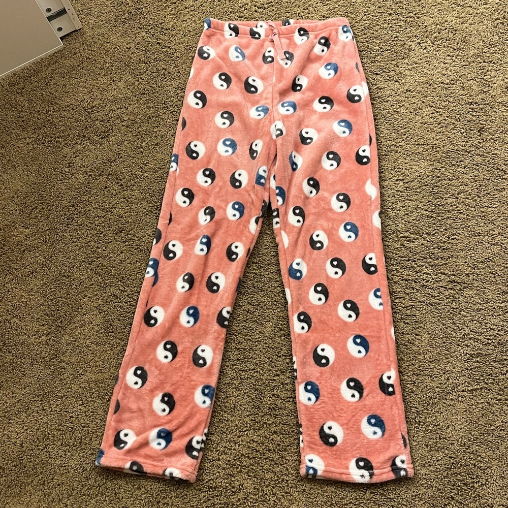 Super soft yin yang pjs